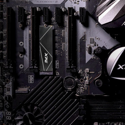 XPG GAMMIX S70 Blade 2TB AGAMMIXS70B-2T-CS