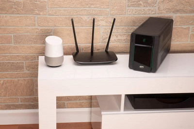 Easy UPS BVX 1200VA BVX1200LI-GR