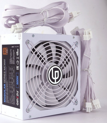 MC600 (белый)