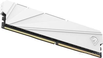 Shadow S 8ГБ DDR4 3600 МГц NTSSD4P36SP-08W