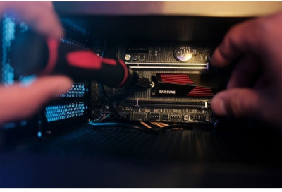 990 Pro с радиатором 2TB MZ-V9P2T0CW