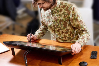 Cintiq Pro 24 DTH-2420